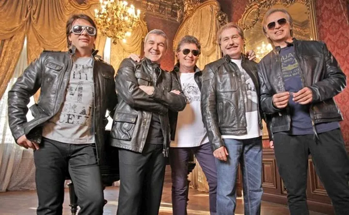 Formația Holograf